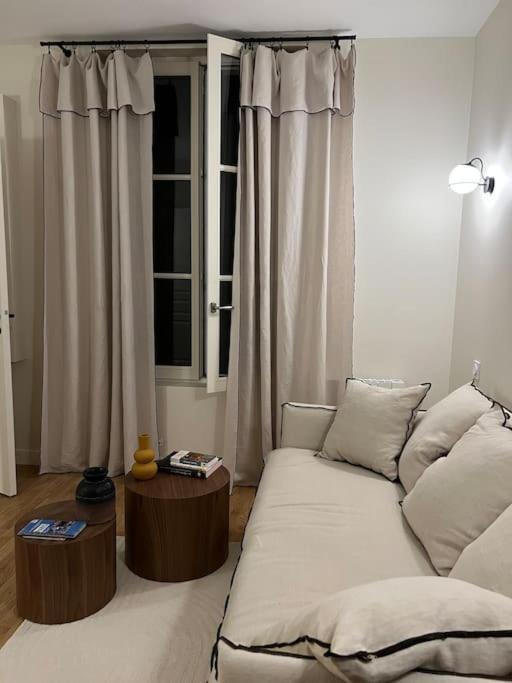 Marais - Unique Duplex Decorated With Taste Apartment Paris Ngoại thất bức ảnh